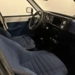 Intérieur Citroën Visa Chrono II avec sièges et volant visibles